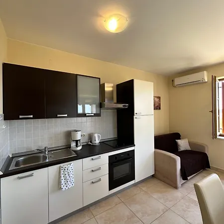 Апартаменты Karmen *