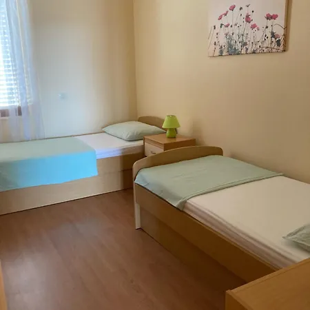 Апартаменты Karmen *